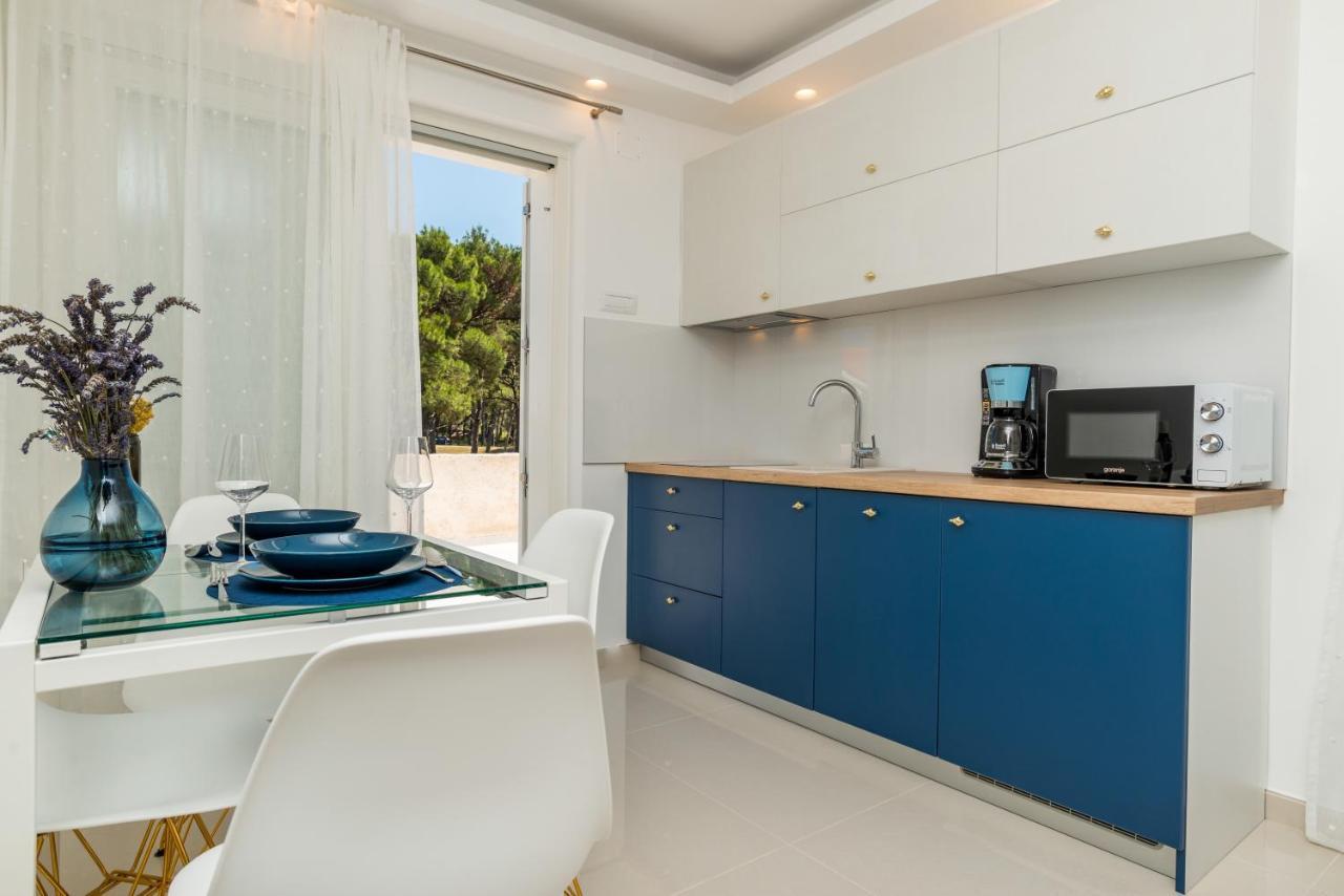 Cikat Bay Residence マリ・ロシニュ エクステリア 写真