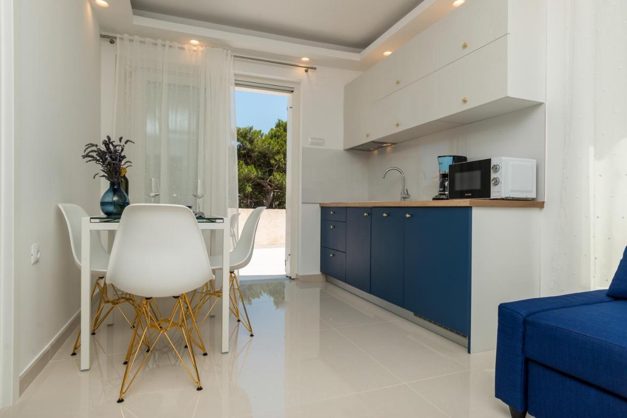 Cikat Bay Residence マリ・ロシニュ エクステリア 写真