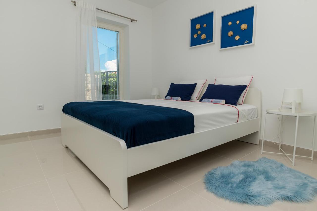 Cikat Bay Residence マリ・ロシニュ エクステリア 写真