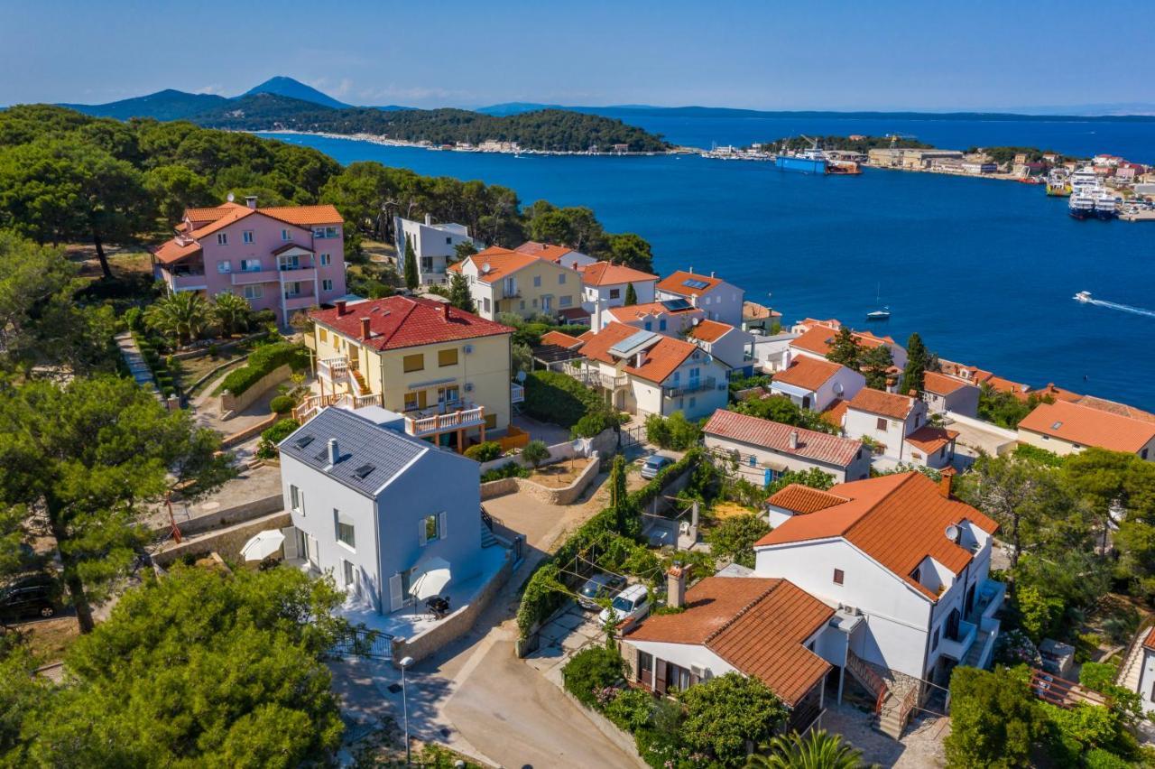 Cikat Bay Residence マリ・ロシニュ エクステリア 写真